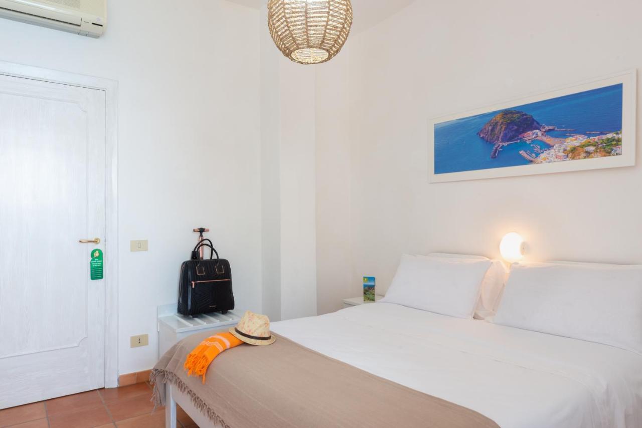 Villa Bina Sea Hotel Sant'Angelo  Exterior photo